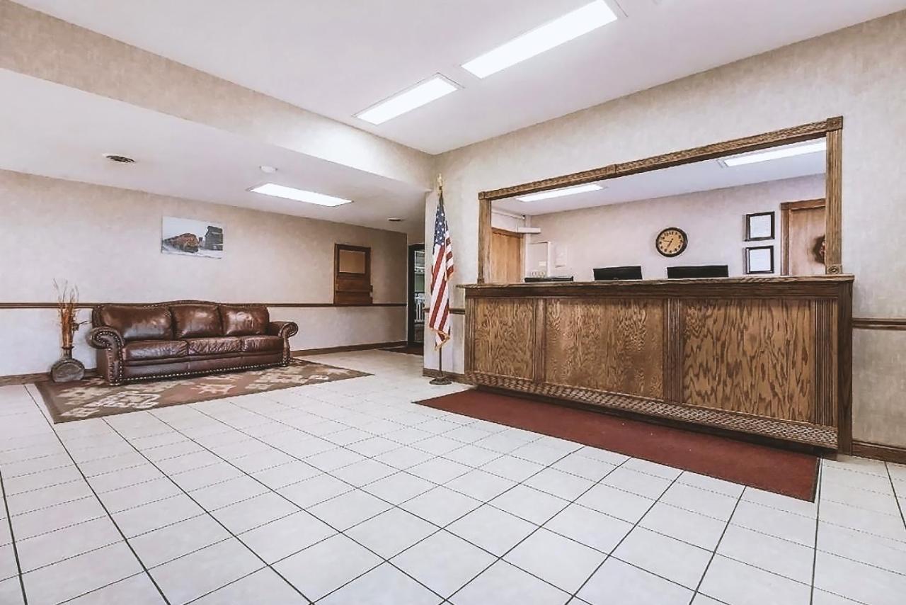 Sky-Palace Inn & Suites Mccook Luaran gambar