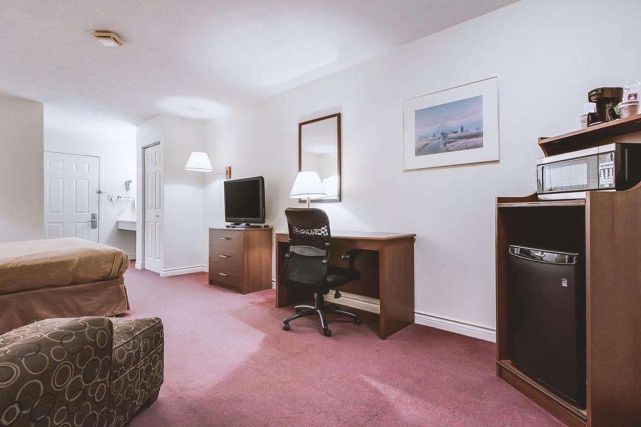 Sky-Palace Inn & Suites Mccook Luaran gambar